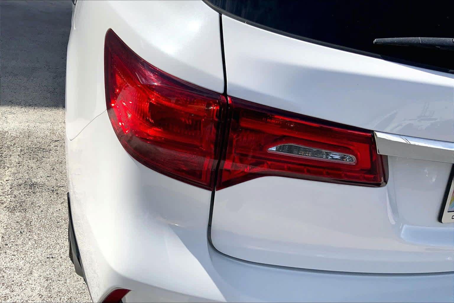 Used 2020 Acura MDX w/ Technology Package FWD image 32