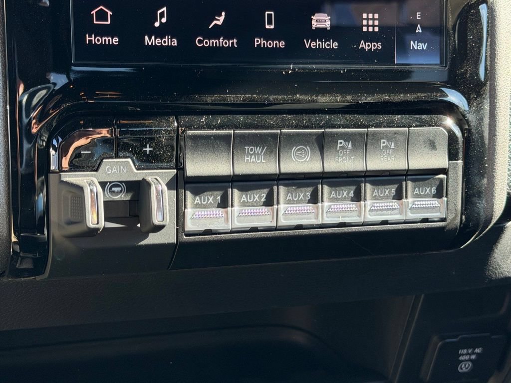 New 2026 RAM 2500 Tradesman w/ Safety Group AWD/4WD image 19
