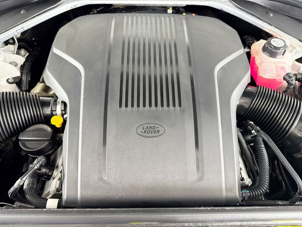 Used 2024 Land Rover Range Rover SE image 26