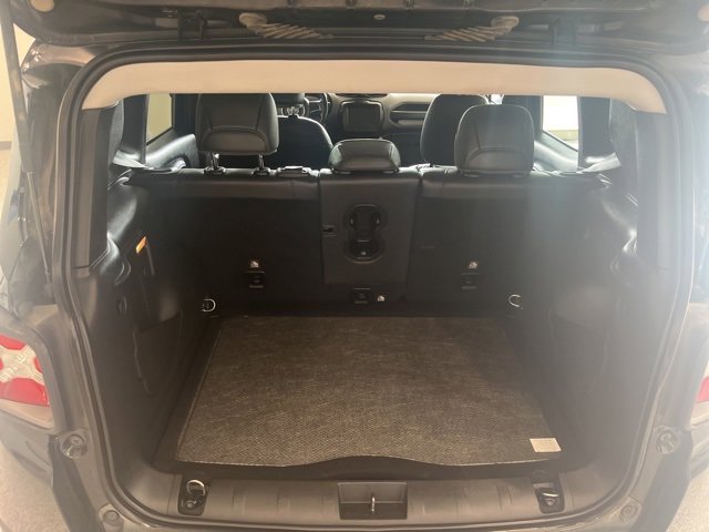Used 2020 Jeep Renegade Limited image 18