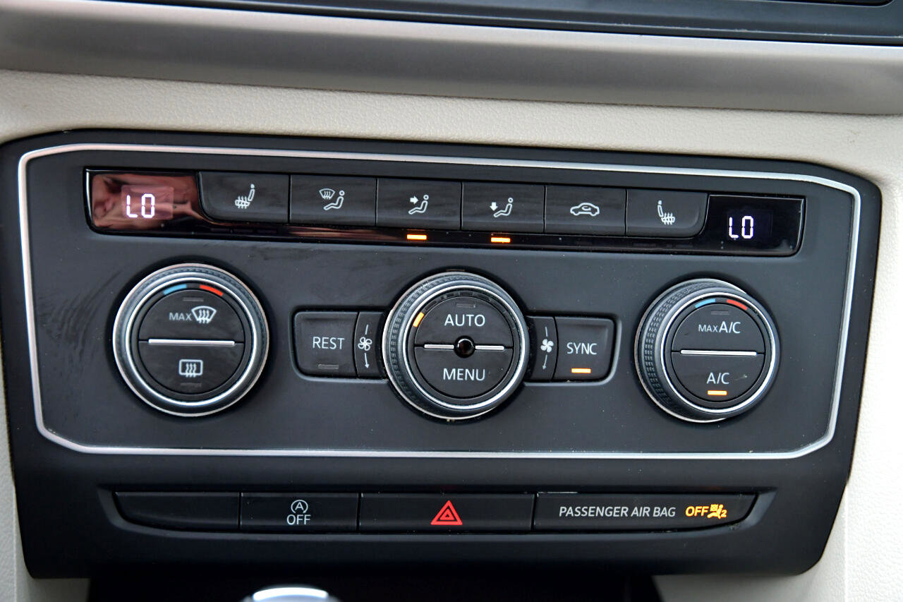 Used 2020 Volkswagen Atlas SE w/ Panoramic Sunroof Package image 31