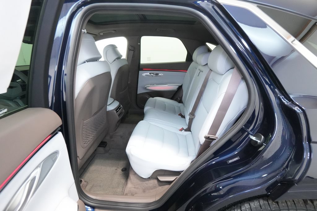 New 2026 Genesis GV70 2.5T Advanced AWD/4WD image 23