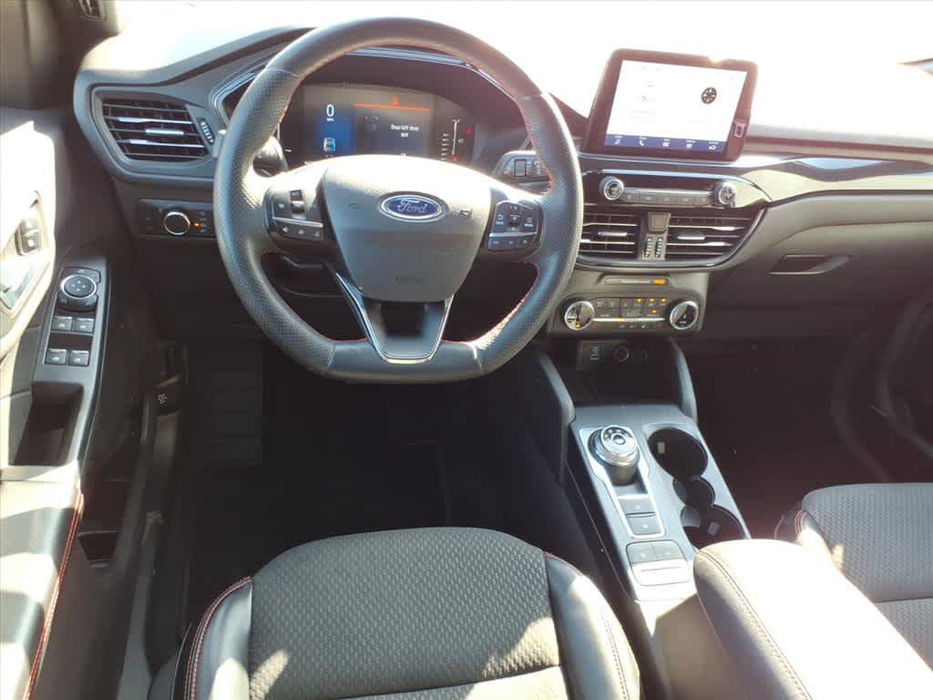 Used 2023 Ford Escape ST-Line w/ Cold Weather Package image 18