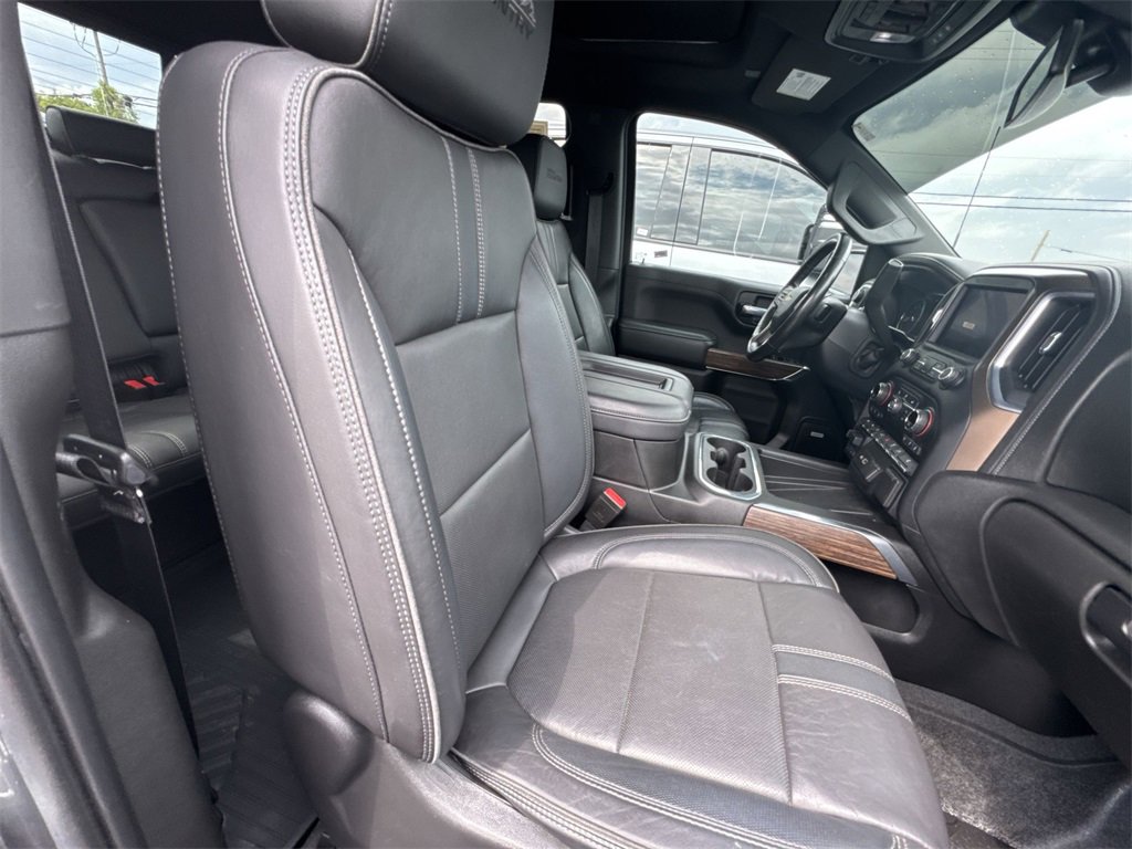 Used 2021 Chevrolet Silverado 1500 High Country image 31