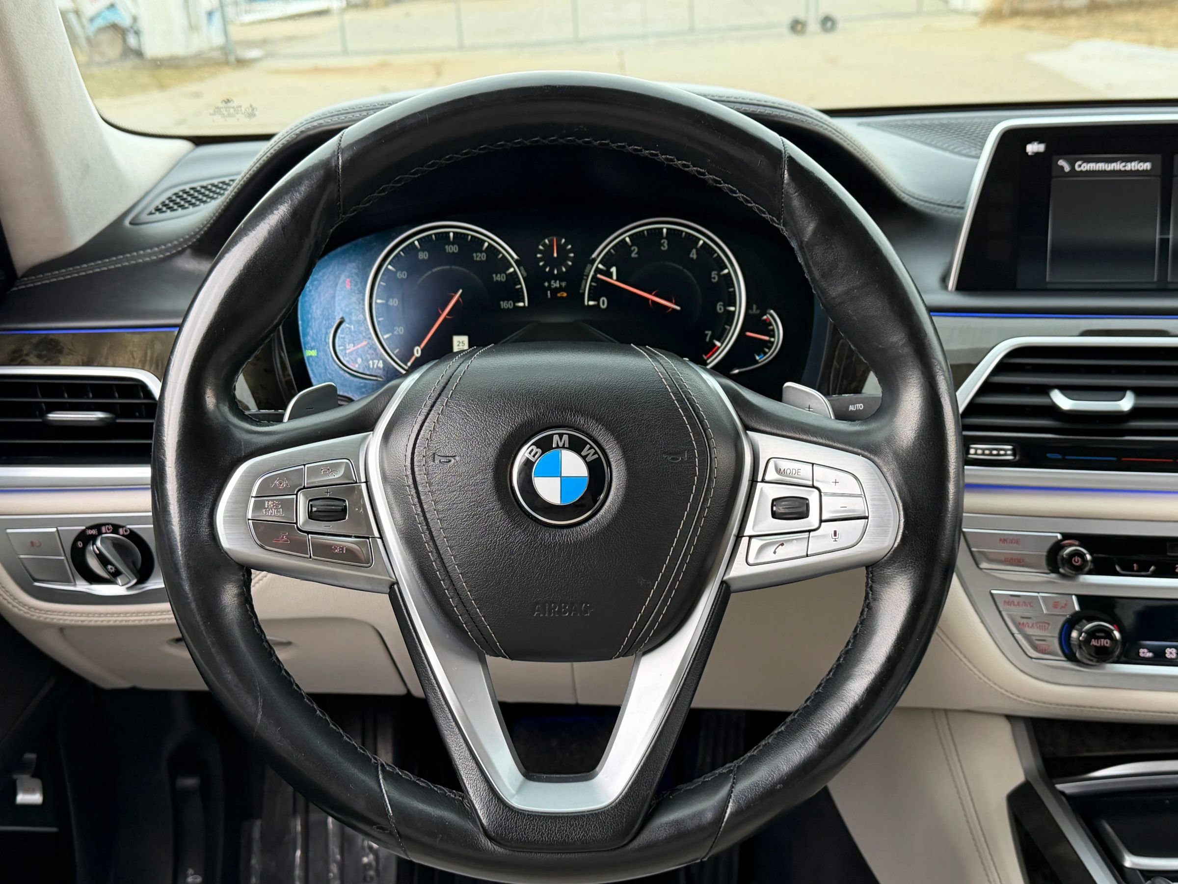 Used 2018 BMW 750i xDrive AWD/4WD image 22