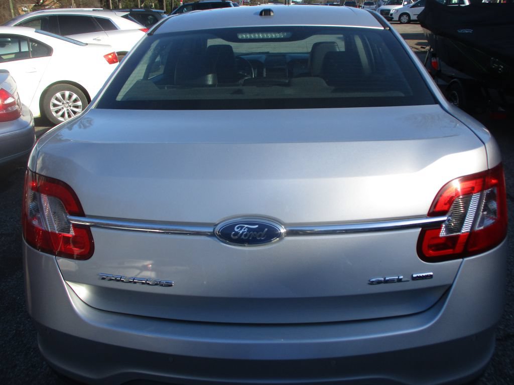 Used 2011 Ford Taurus SEL w/ 201A Rapid Spec Order Code AWD/4WD image 7