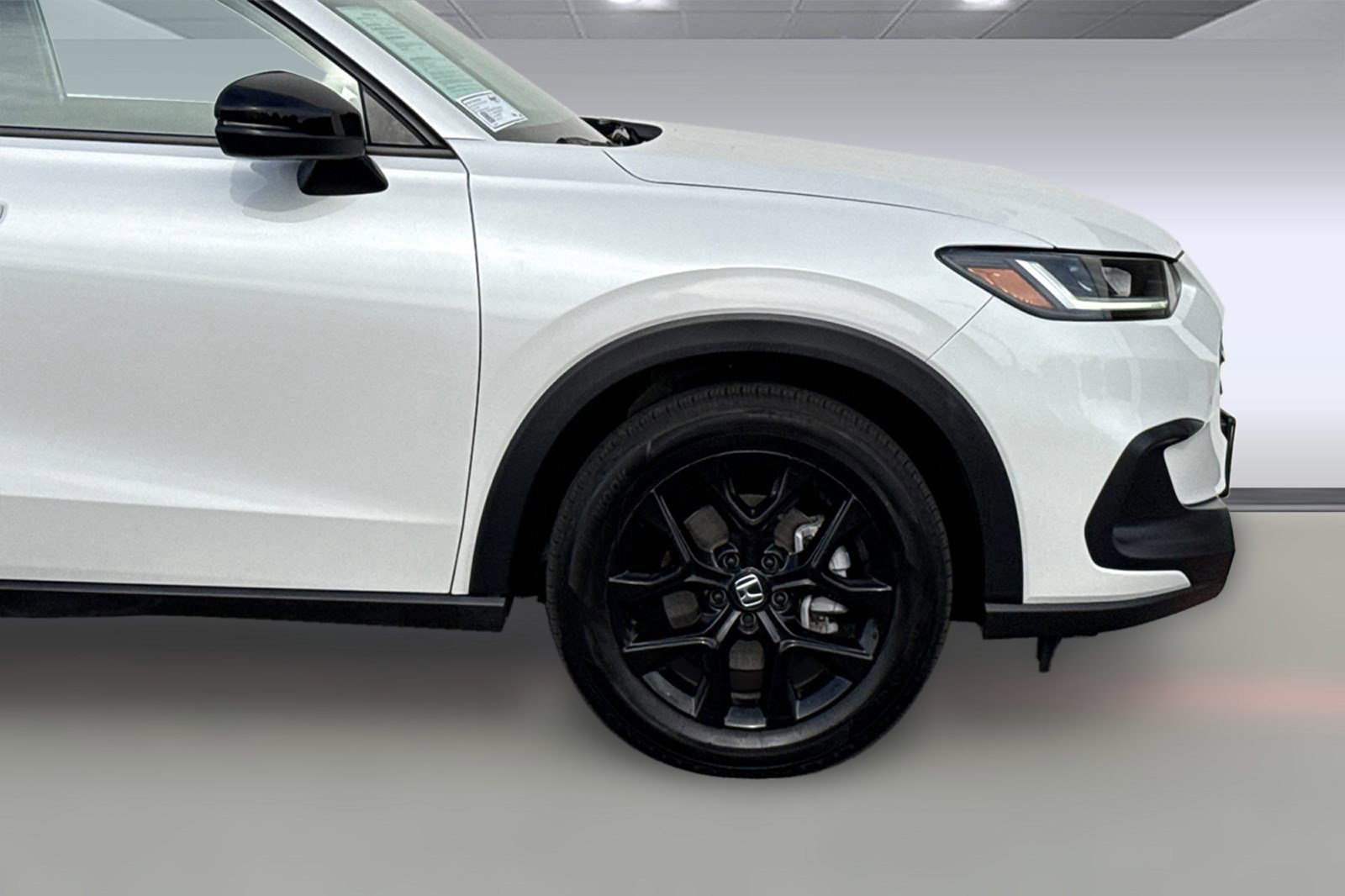 Certified 2025 Honda HR-V Sport image 34