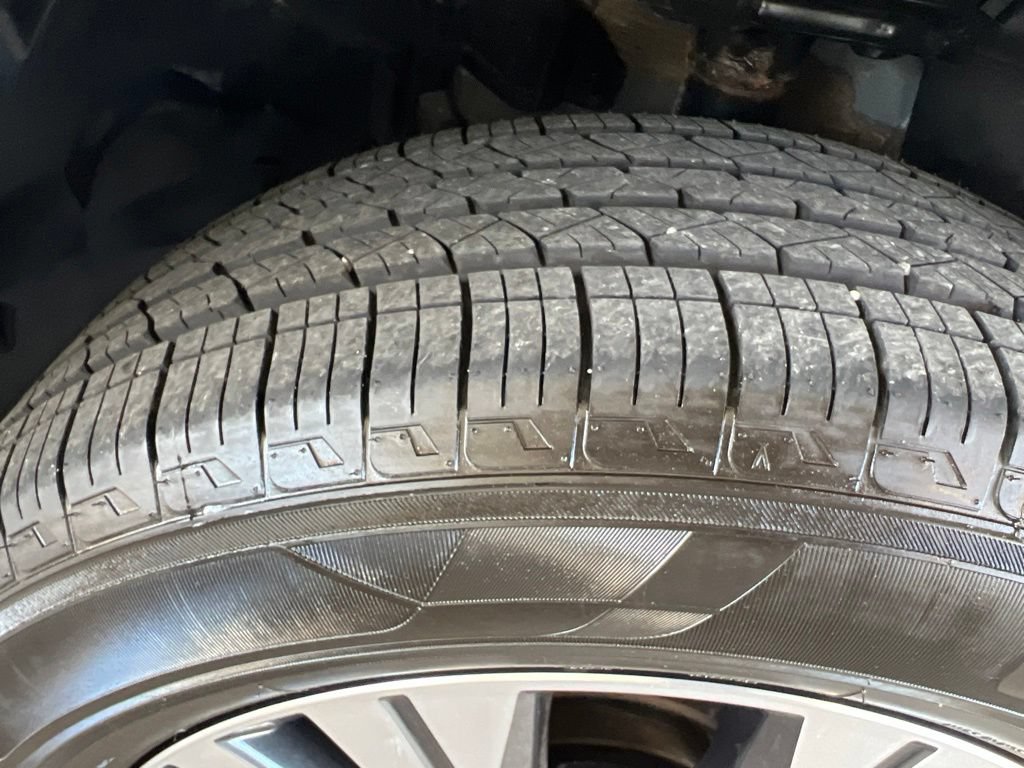 Certified 2023 Nissan Rogue SV AWD/4WD image 38