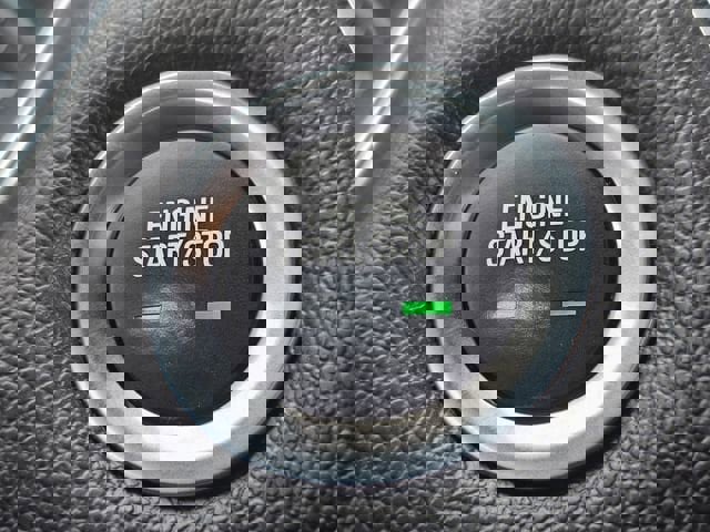 Used 2023 Chevrolet Traverse LT image 21