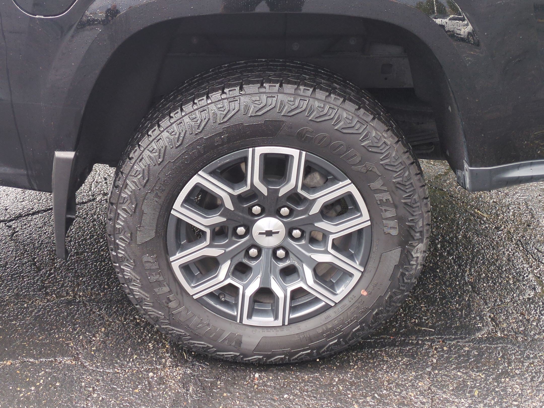Certified 2023 Chevrolet Colorado Z71 w/ Advanced Trailering Package AWD/4WD image 14