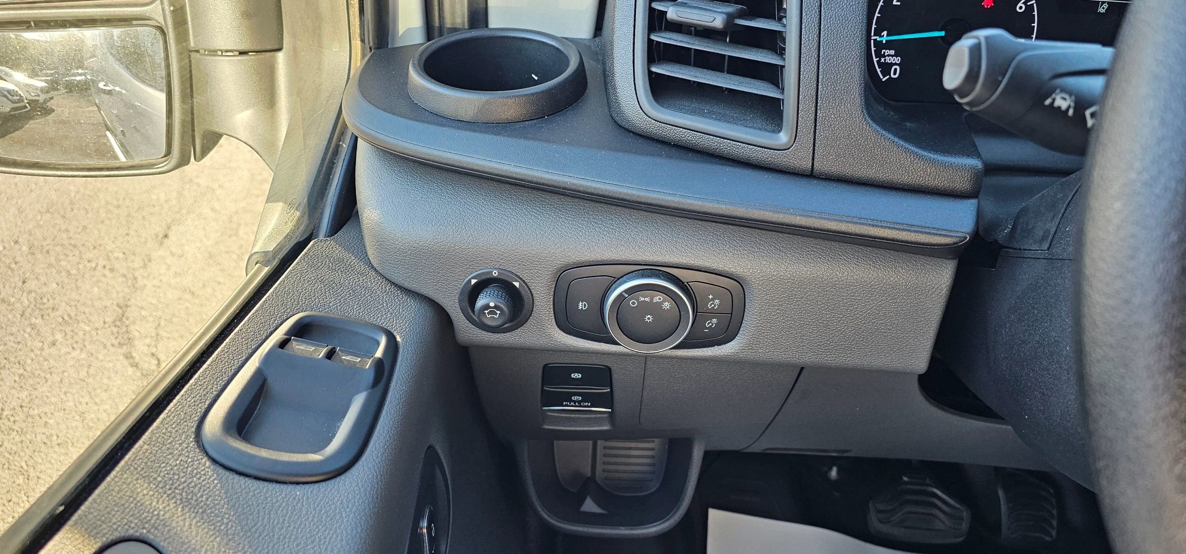 Used 2024 Ford Transit 250 Low Roof w/ Exterior Upgrade Package image 15