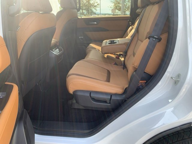 New 2026 Nissan Armada SL image 22