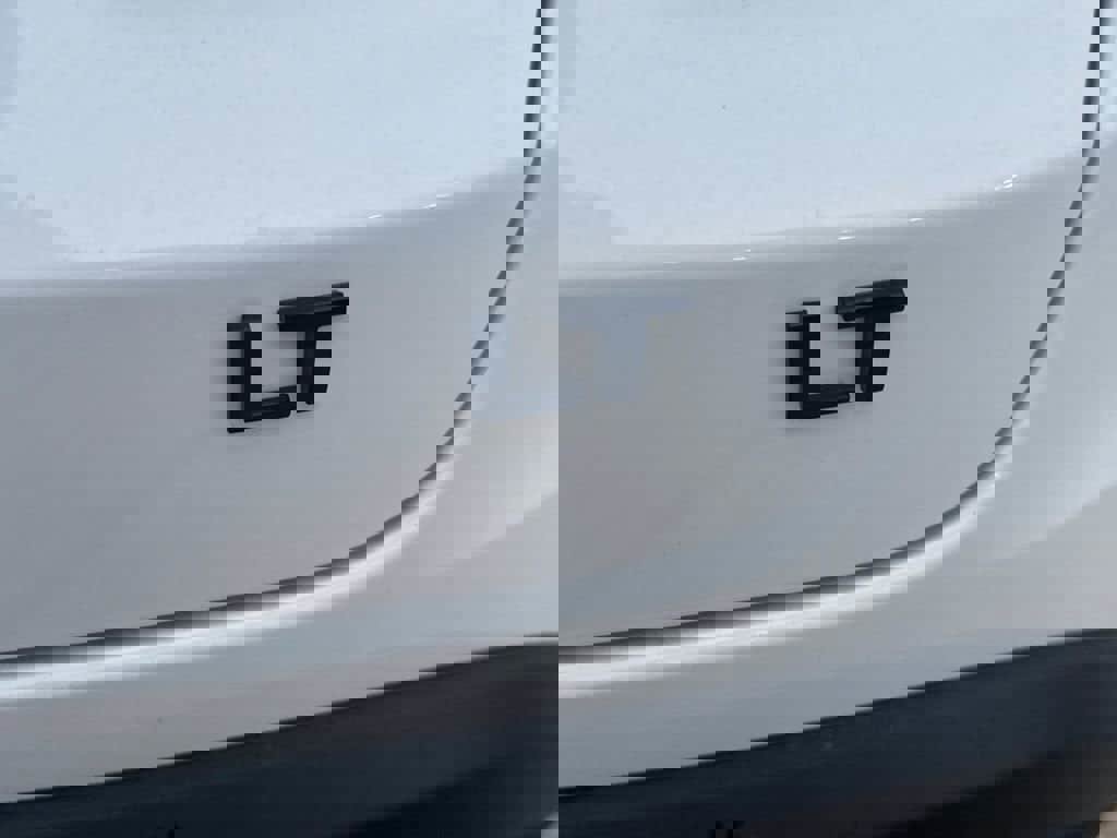 New 2026 Chevrolet Trax LT w/ LPO, Blackout Package image 5