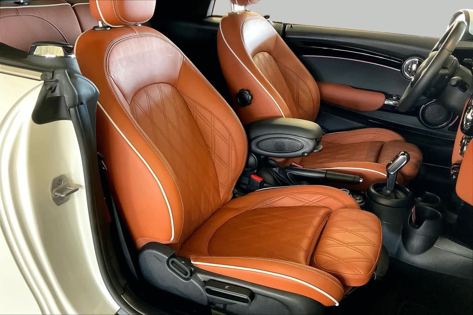 Used 2024 MINI Cooper Convertible w/ Signature Upholstery Package FWD image 8