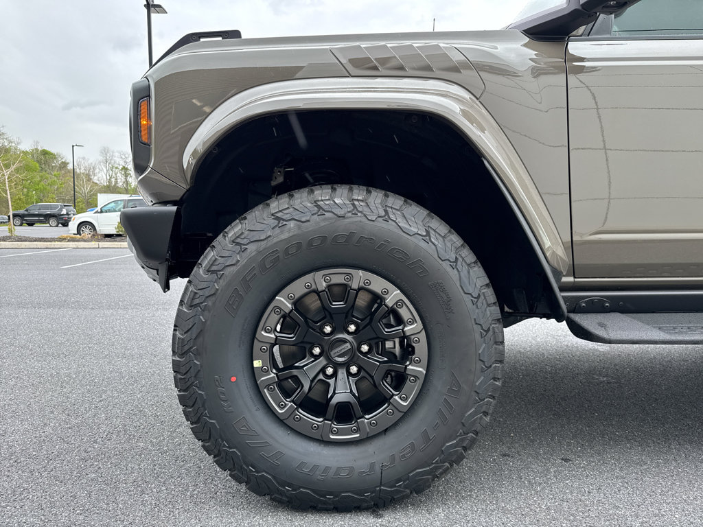New 2026 Ford Bronco Raptor w/ Interior Carbon Fiber Pack AWD/4WD image 18