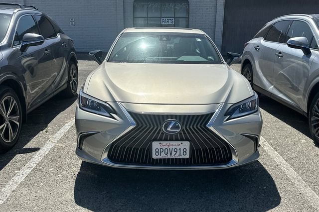 Used 2020 Lexus ES 300h w/ Premium Package FWD image 3