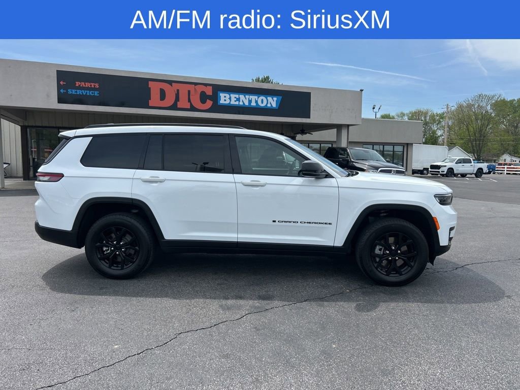 Used 2025 Jeep Grand Cherokee L Altitude AWD/4WD image 3