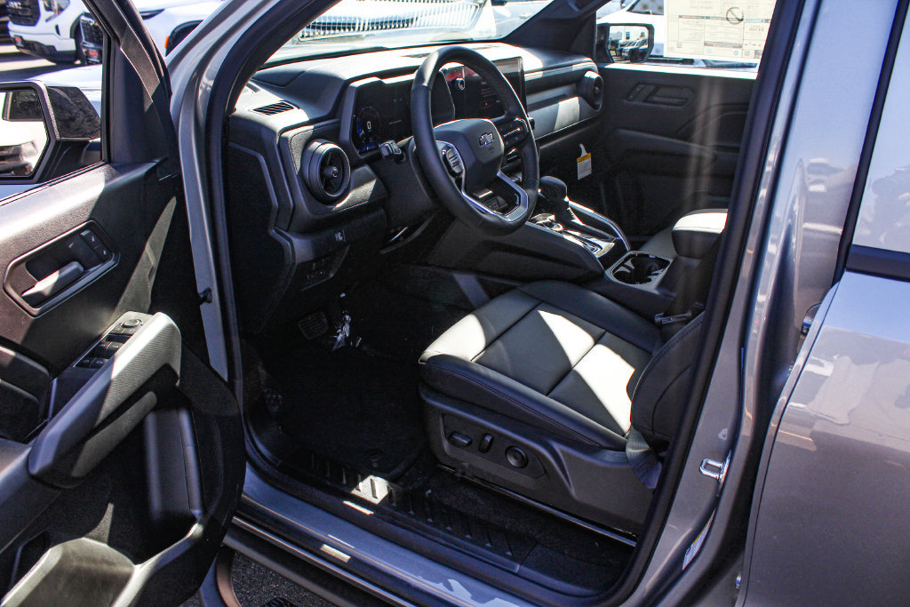 New 2026 Chevrolet Colorado Trail Boss AWD/4WD image 11