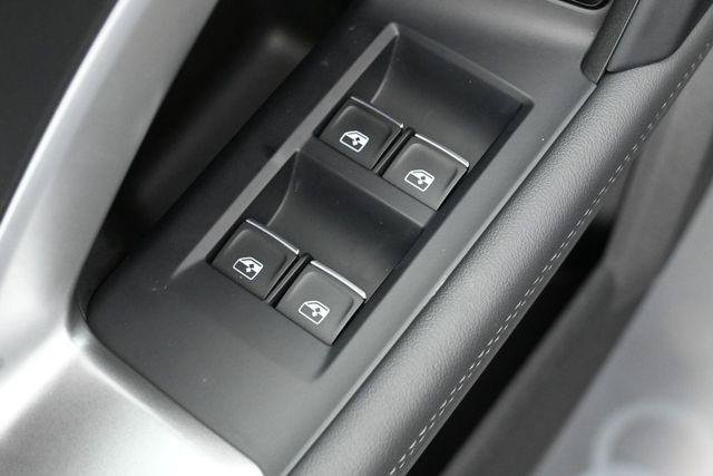 Used 2025 Audi Q5 Premium w/ Convenience Package AWD/4WD image 14