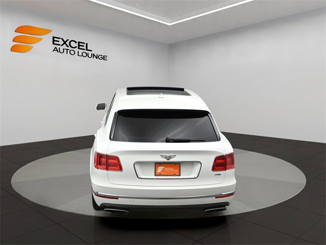 Used 2018 Bentley Bentayga image 66