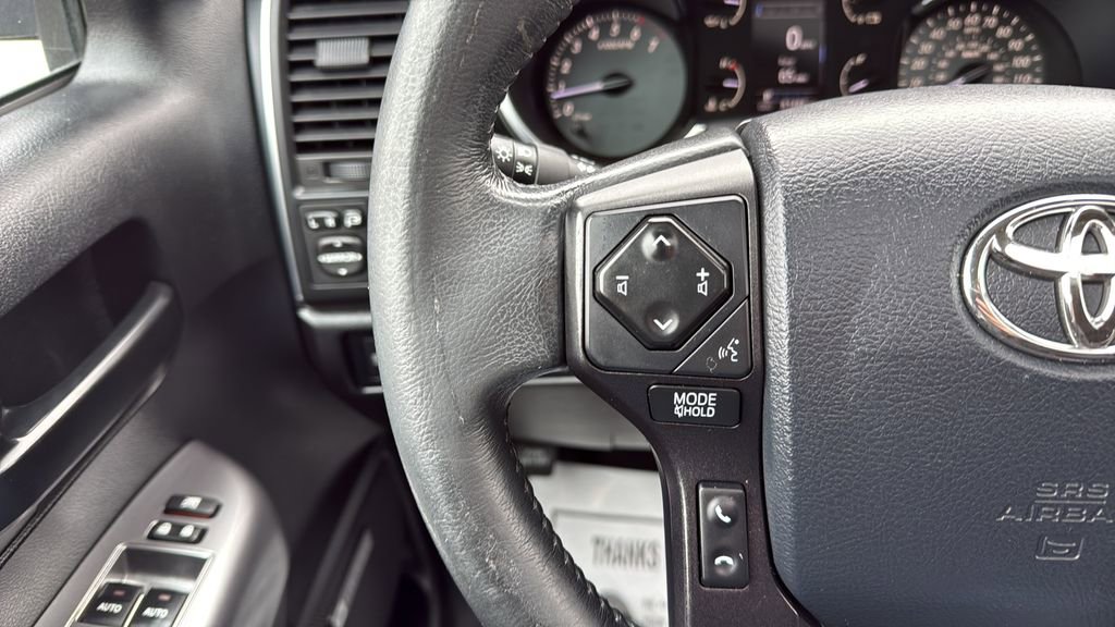 Used 2020 Toyota Sequoia TRD Pro AWD/4WD image 31