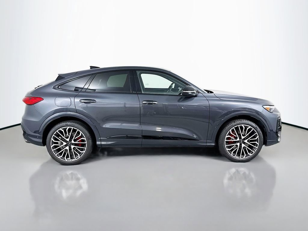 Used 2025 Audi SQ5 Prestige w/ Prestige Package AWD/4WD image 4