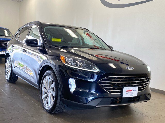 Used 2021 Ford Escape Titanium w/ Titanium Elite Package AWD/4WD image 2