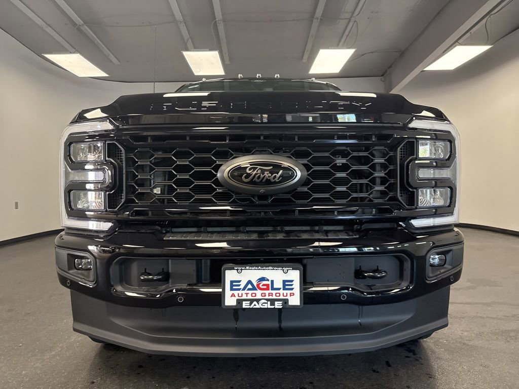 New 2026 Ford F250 4x4 Crew Cab Super Duty image 4