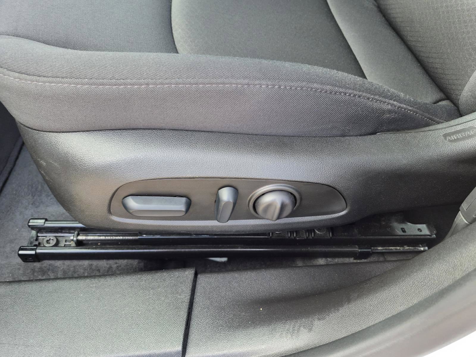 Used 2025 Chevrolet Malibu LT FWD image 19