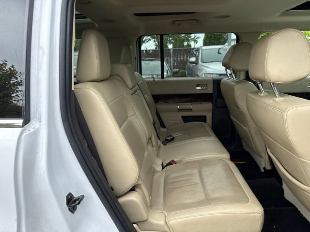 Used 2018 Ford Flex Limited w/ Equipment Group 303A AWD/4WD image 10