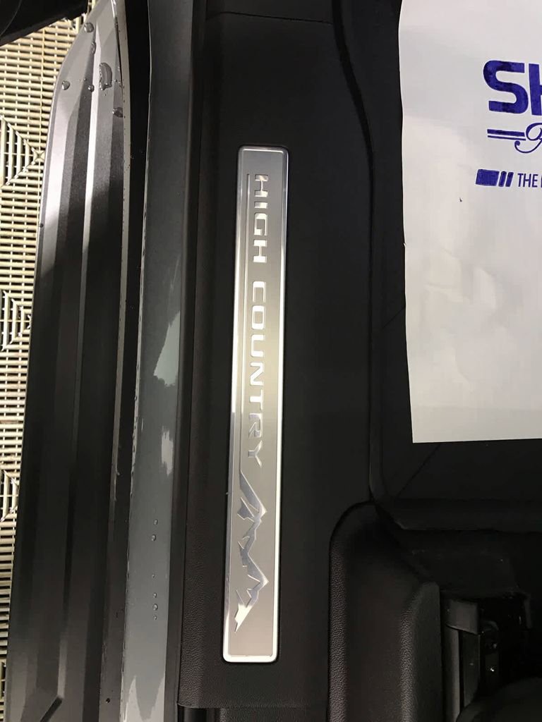 New 2026 Chevrolet Suburban High Country w/ Sun And Tow Package image 12