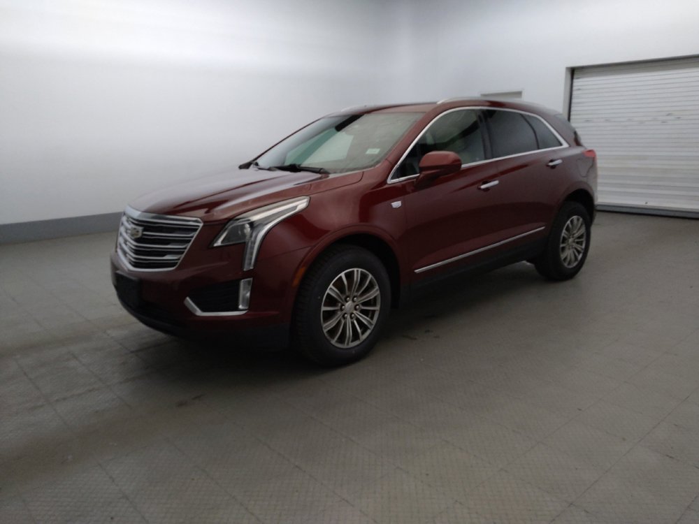 Used 2017 Cadillac XT5 Luxury w/ Driver Awareness Package FWD image 2
