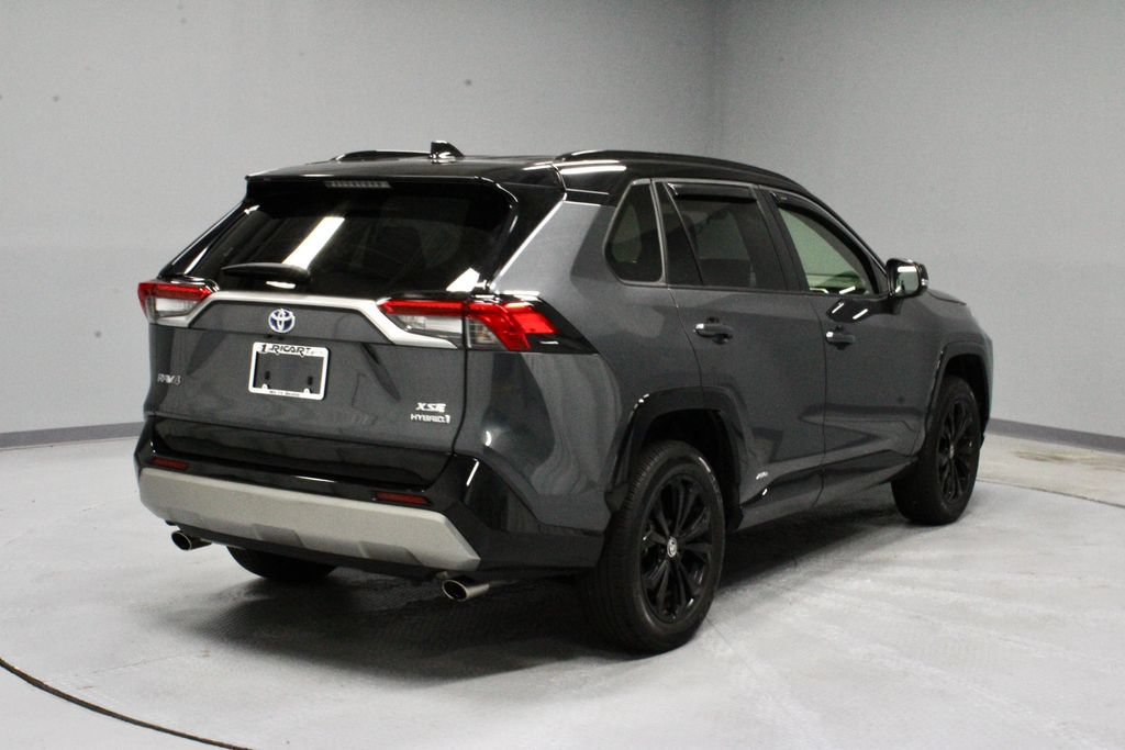 Used 2023 Toyota RAV4 XSE w/ XSE Grade Weather Package AWD/4WD image 10