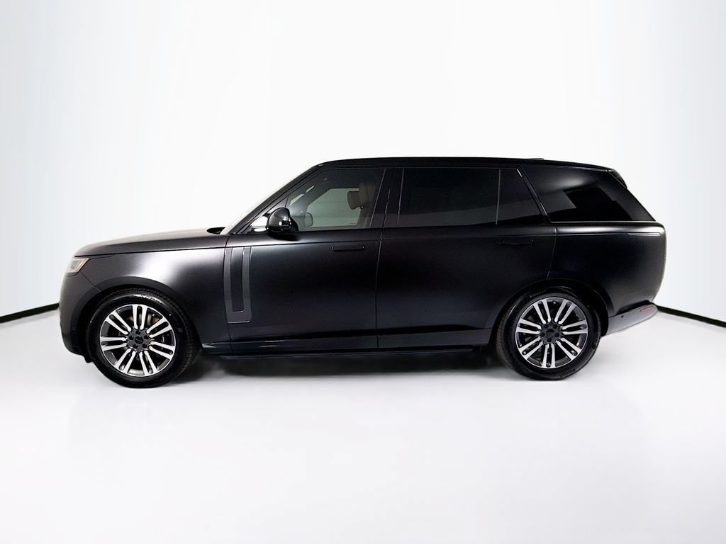 New 2026 Land Rover Range Rover Long Wheelbase SE AWD/4WD image 8