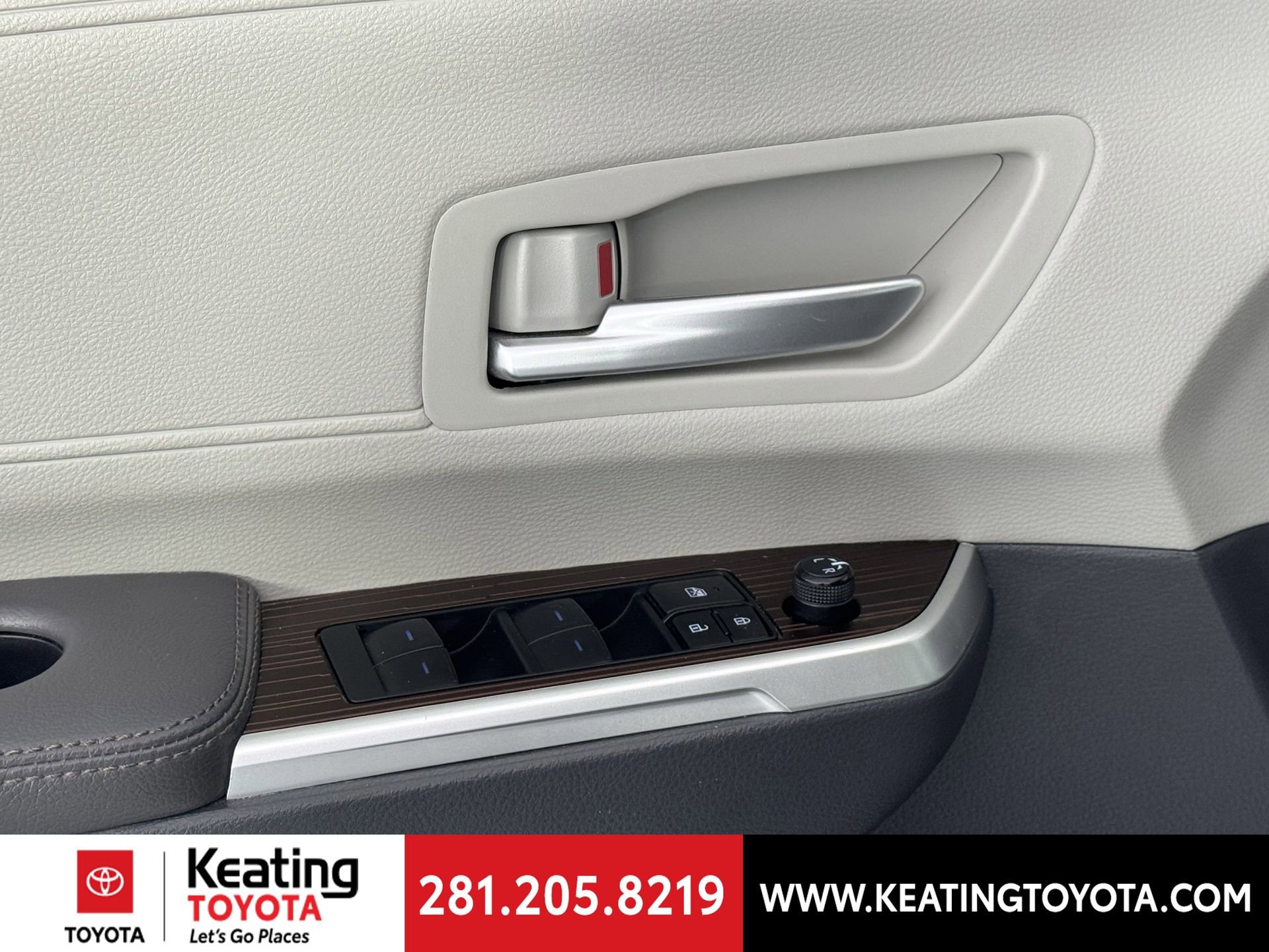 Certified 2024 Toyota Sienna XLE FWD image 14