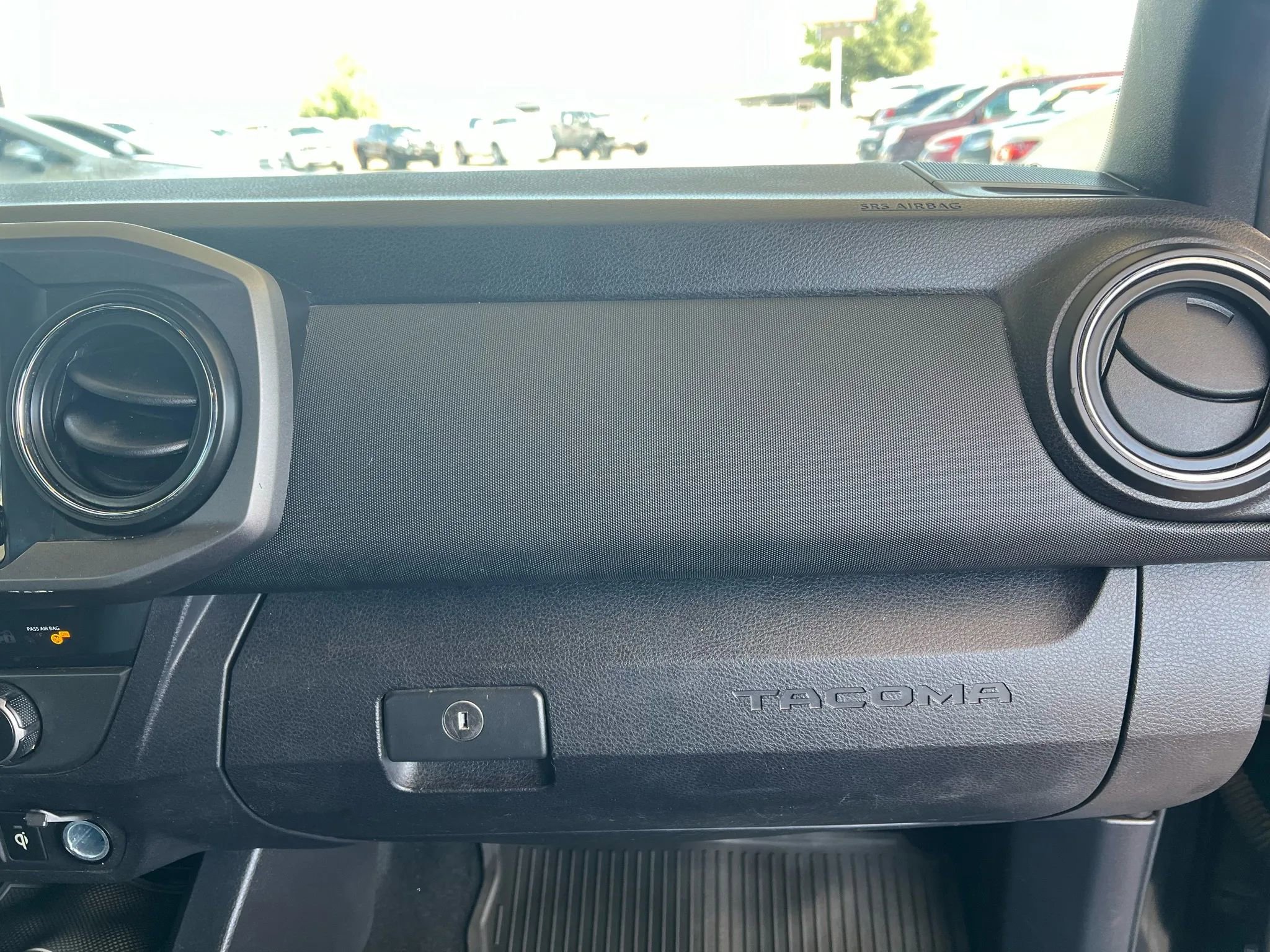 Used 2021 Toyota Tacoma TRD Off-Road image 24