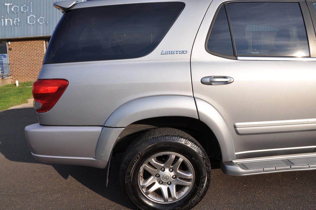Used 2005 Toyota Sequoia Limited AWD/4WD image 17