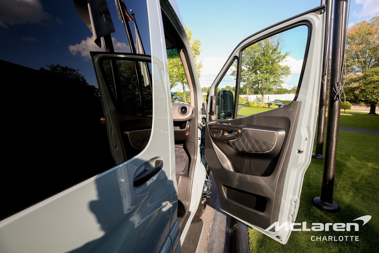 Used 2023 Mercedes-Benz Sprinter 3500 image 15
