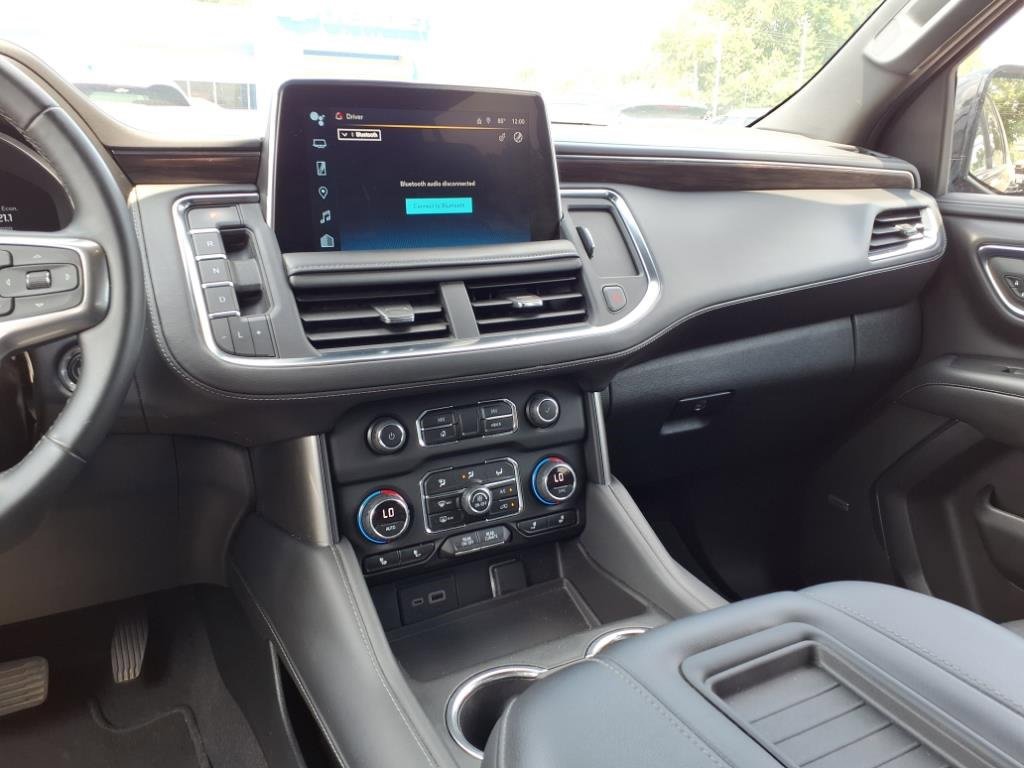 Used 2023 Chevrolet Suburban LT image 7