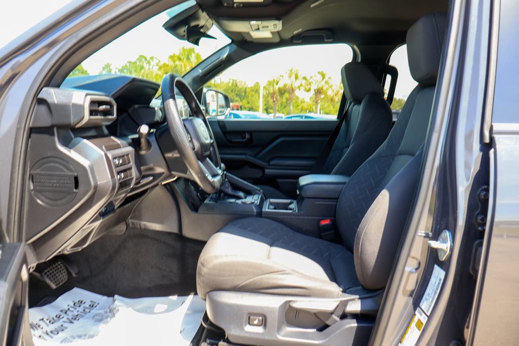 Used 2025 Toyota Tacoma SR5 RWD image 9