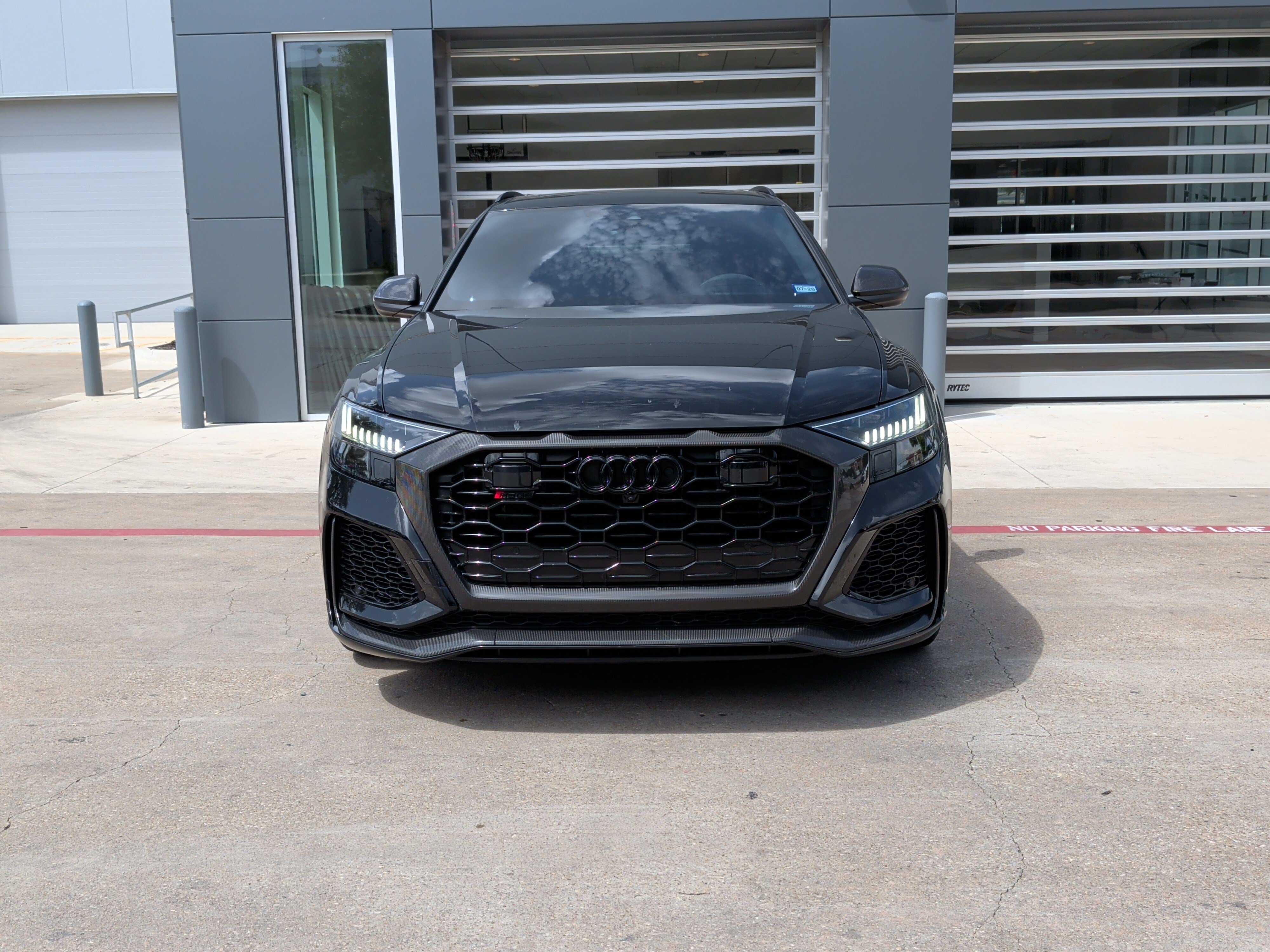 Used 2023 Audi RS Q8 w/ Black Optic Package AWD/4WD image 2