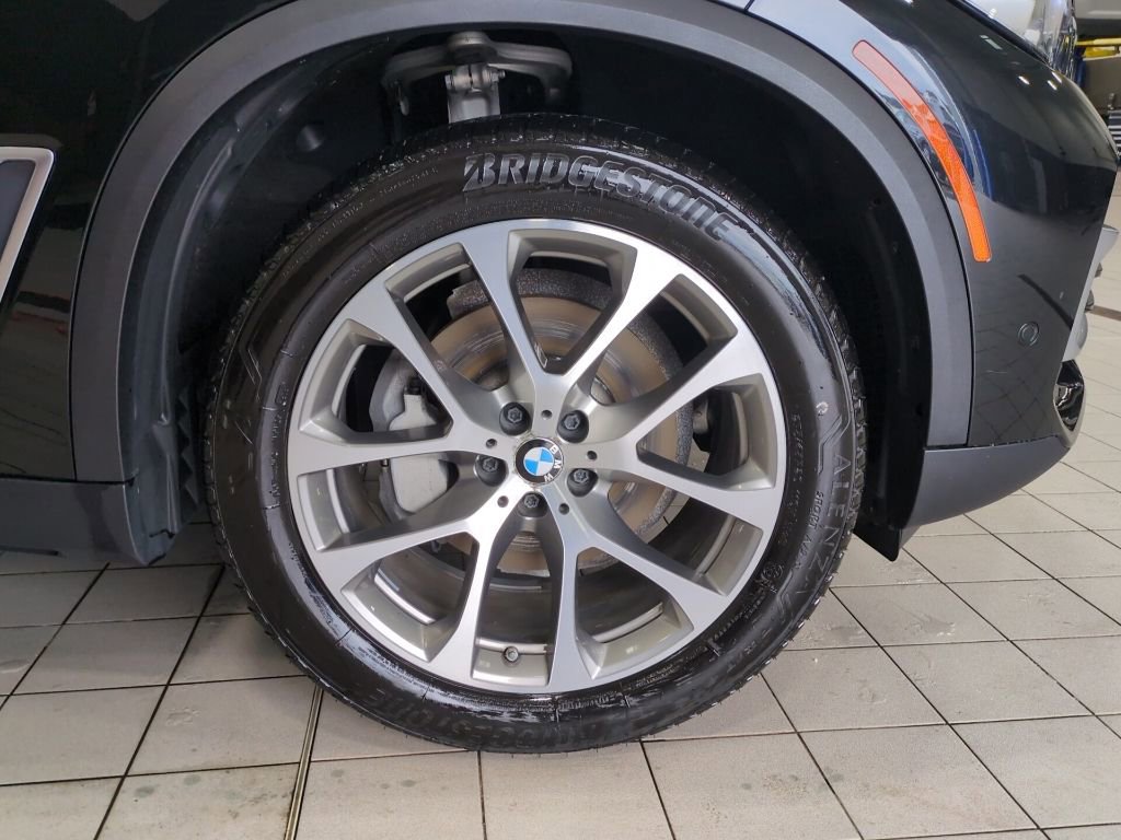 Used 2020 BMW X5 xDrive40i w/ Convenience Package AWD/4WD image 23