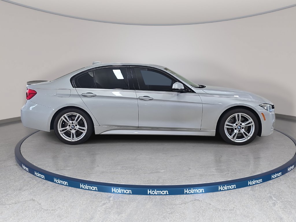 Used 2017 BMW 330i Sedan RWD image 6