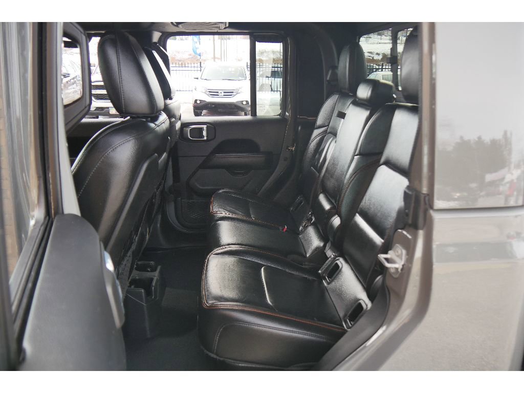 Used 2022 Jeep Gladiator Mojave w/ Cold Weather Group image 17