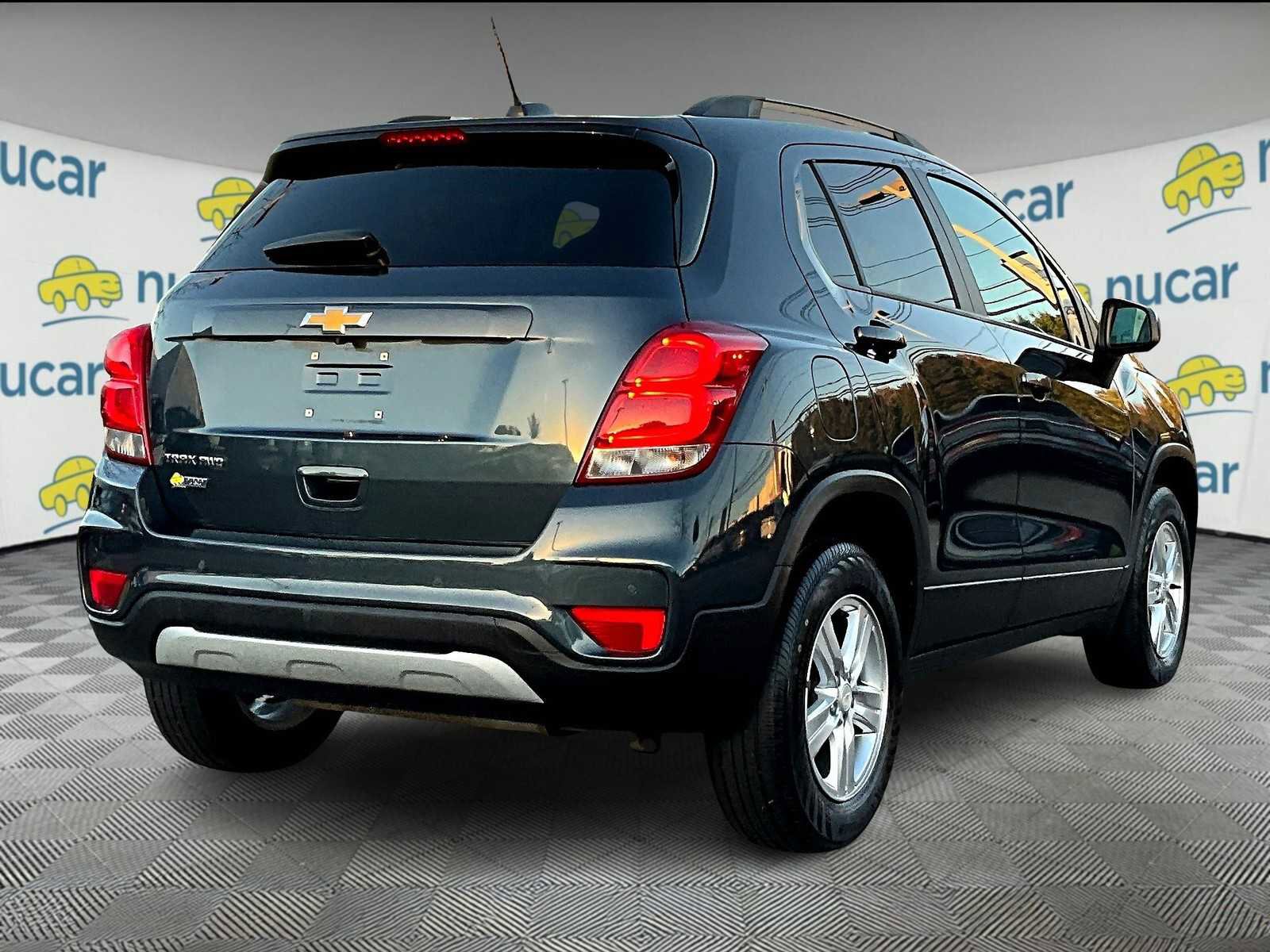 Used 2022 Chevrolet Trax LT w/ Driver Confidence Package image 6