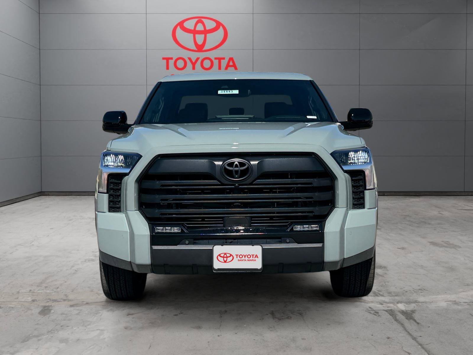 Used 2025 Toyota Tundra Limited image 3