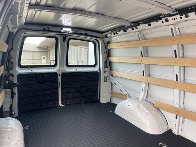 Used 2023 GMC Savana 2500 w/ Driver Convenience Package image 17