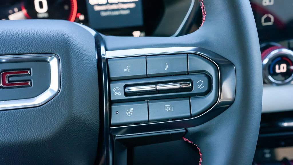 Used 2024 GMC Canyon AT4X w/ AT4X AEV Edition image 39