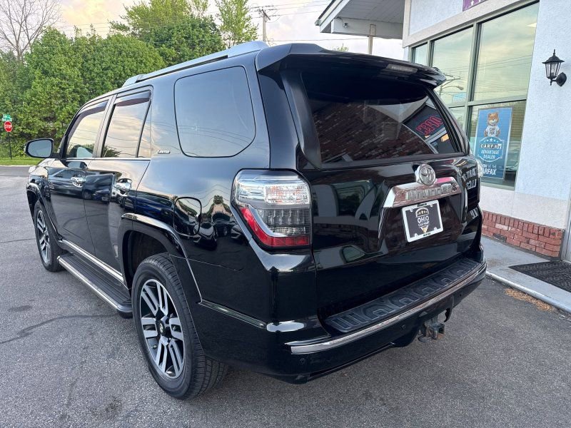 Used 2017 Toyota 4Runner Limited AWD/4WD image 7