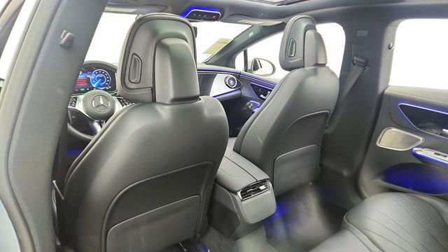 Used 2023 Mercedes-Benz EQE 500 4MATIC Sedan w/ Digital Light Package image 30
